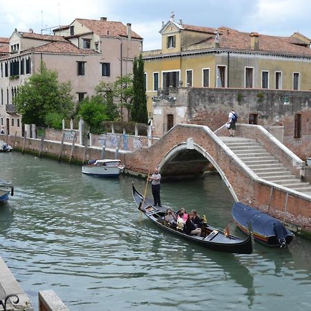 Suite In Venice Ai Carmini Luaran gambar