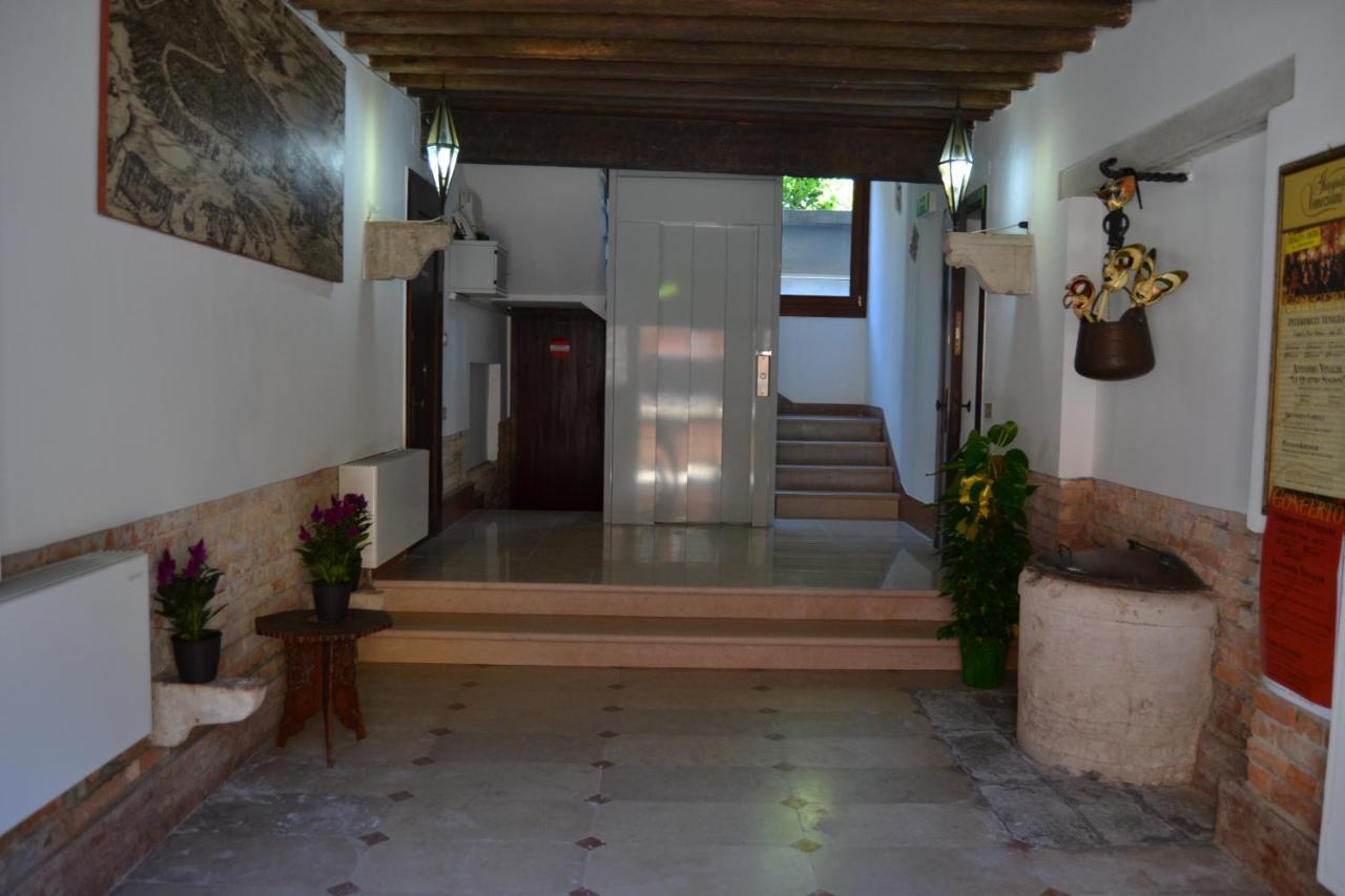 Suite In Venice Ai Carmini Luaran gambar