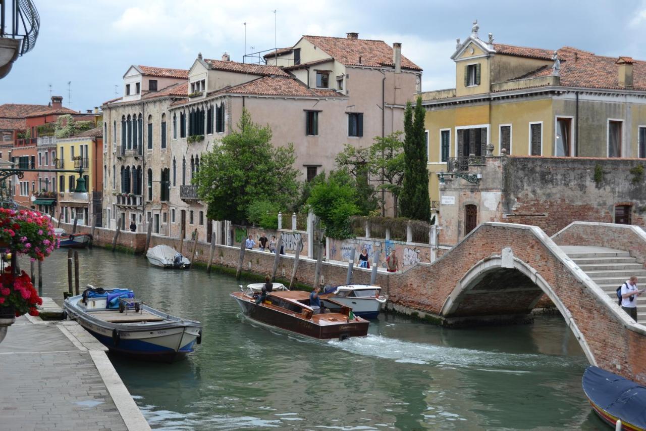 Suite In Venice Ai Carmini Luaran gambar