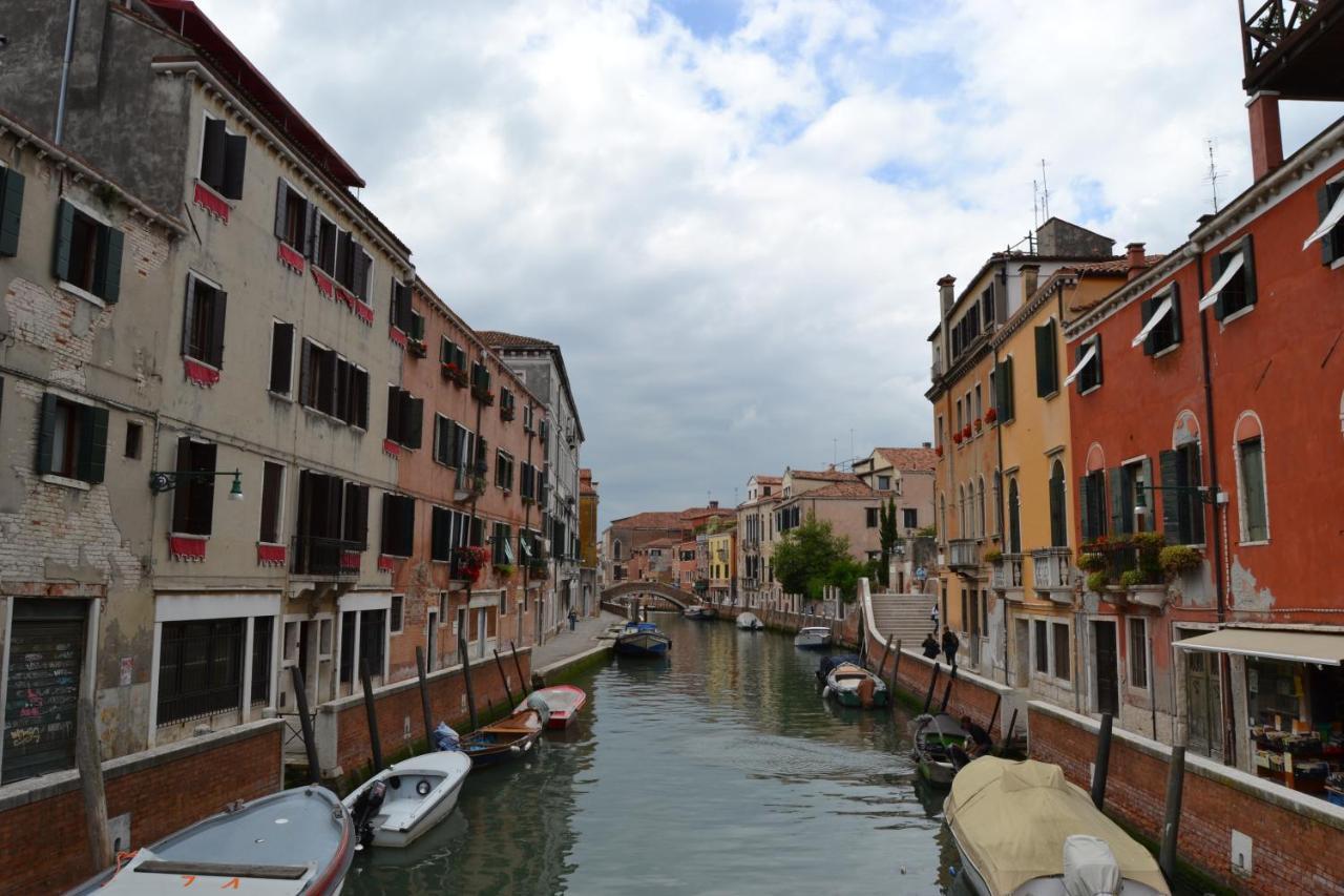 Suite In Venice Ai Carmini Luaran gambar
