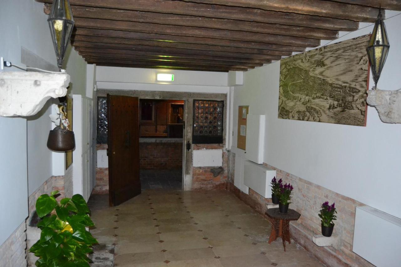 Suite In Venice Ai Carmini Luaran gambar